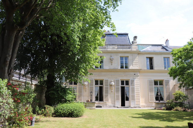 h-tel-de-noailles-otisgbs-7582