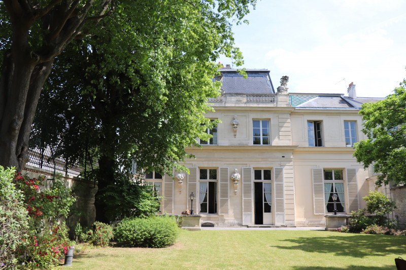 h-tel-de-noailles-otisgbs-7582